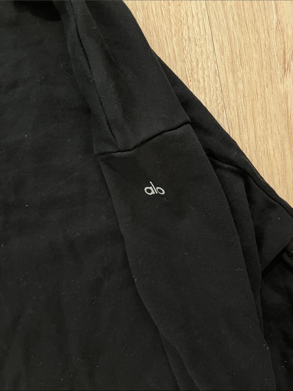 ALO Yoga Black Logo Sweatshirt xl - Picture 2 of 3